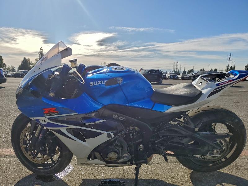 2025 SUZUKI GSX-R1000 R  