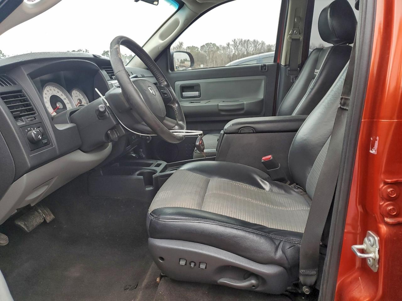 2008 Dodge Dakota Sport VIN: 1D7HE68K58S586889 Lot: 95640935