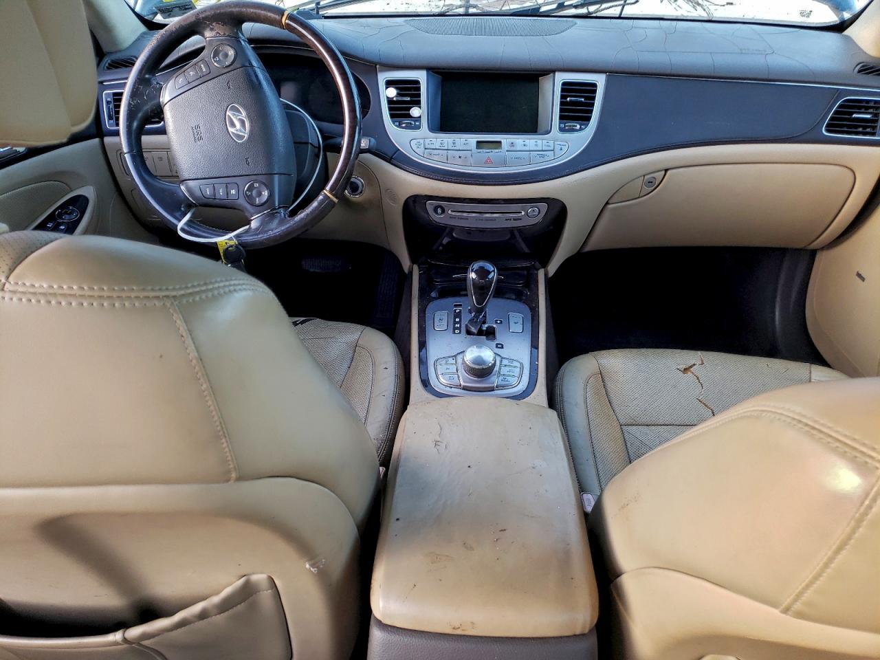 2010 Hyundai Genesis 4.6L VIN: KMHGC4DF8AU109565 Lot: 94392675