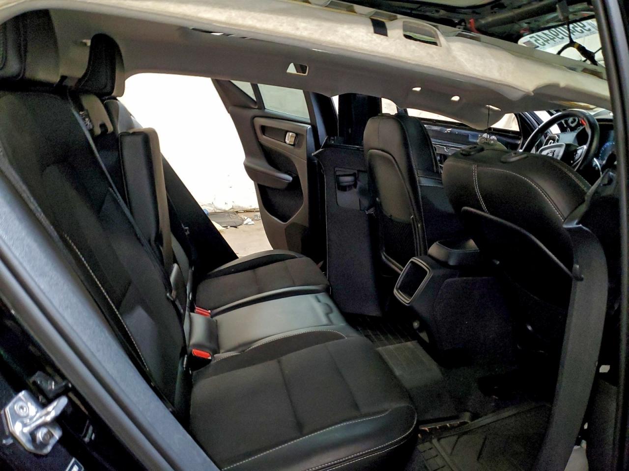 2020 Volvo Xc40 T5 Momentum VIN: YV4162UK6L2171951 Lot: 95409445