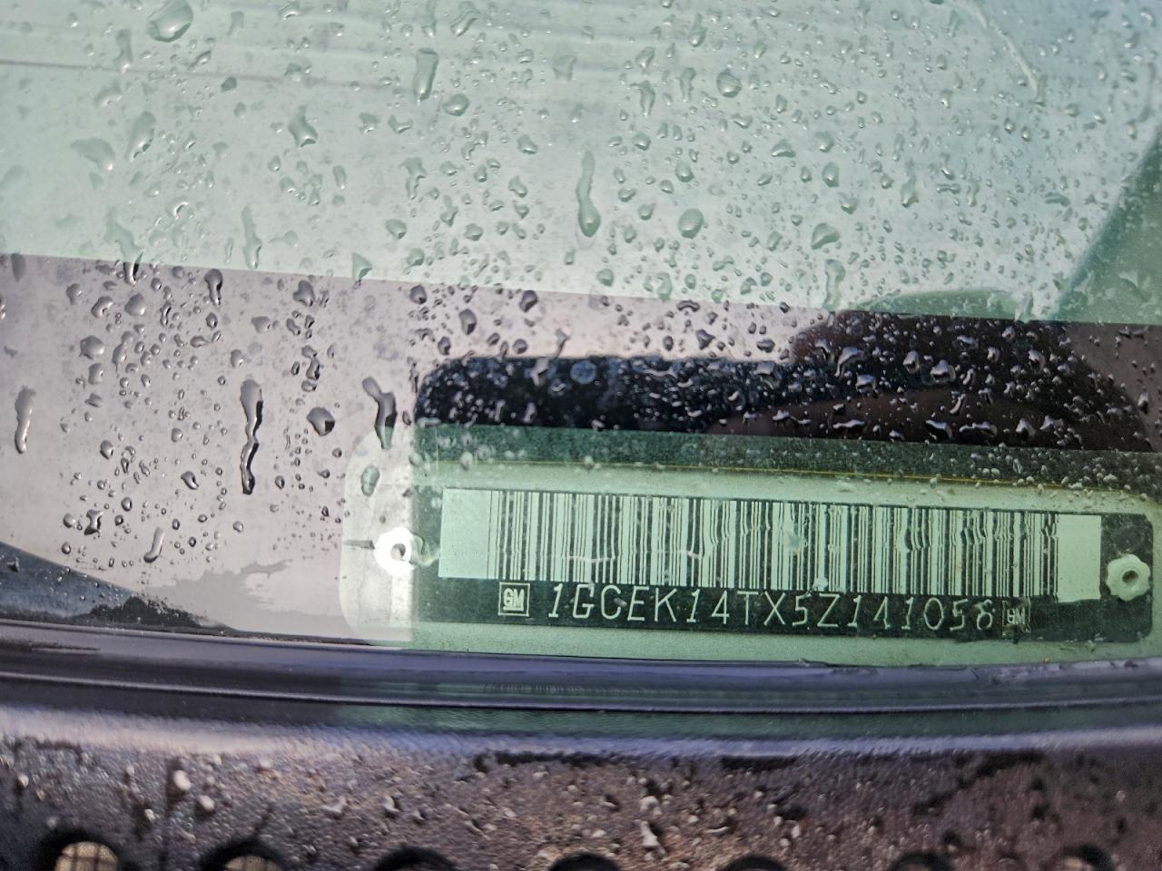 2005 Chevrolet Silverado K1500 VIN: 1GCEK14TX5Z141056 Lot: 97654335