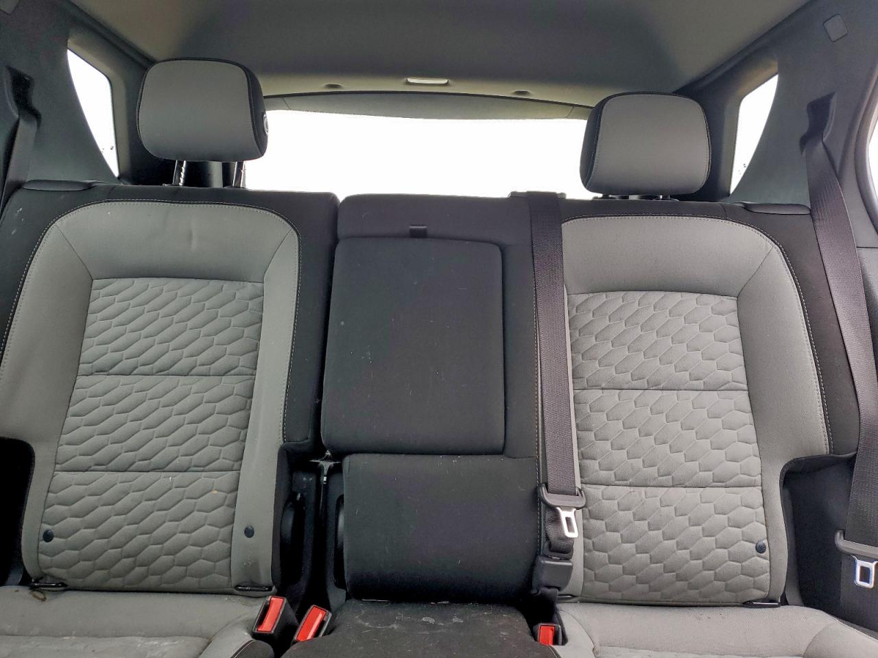 2018 Chevrolet Equinox Ls VIN: 2GNAXHEV7J6207830 Lot: 95476095