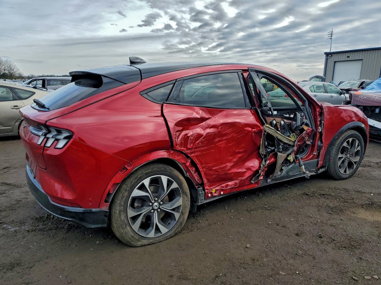 2021 Ford Mustang Mach-E Premium VIN: 3FMTK3SU2MMA26574 Lot: 97419355