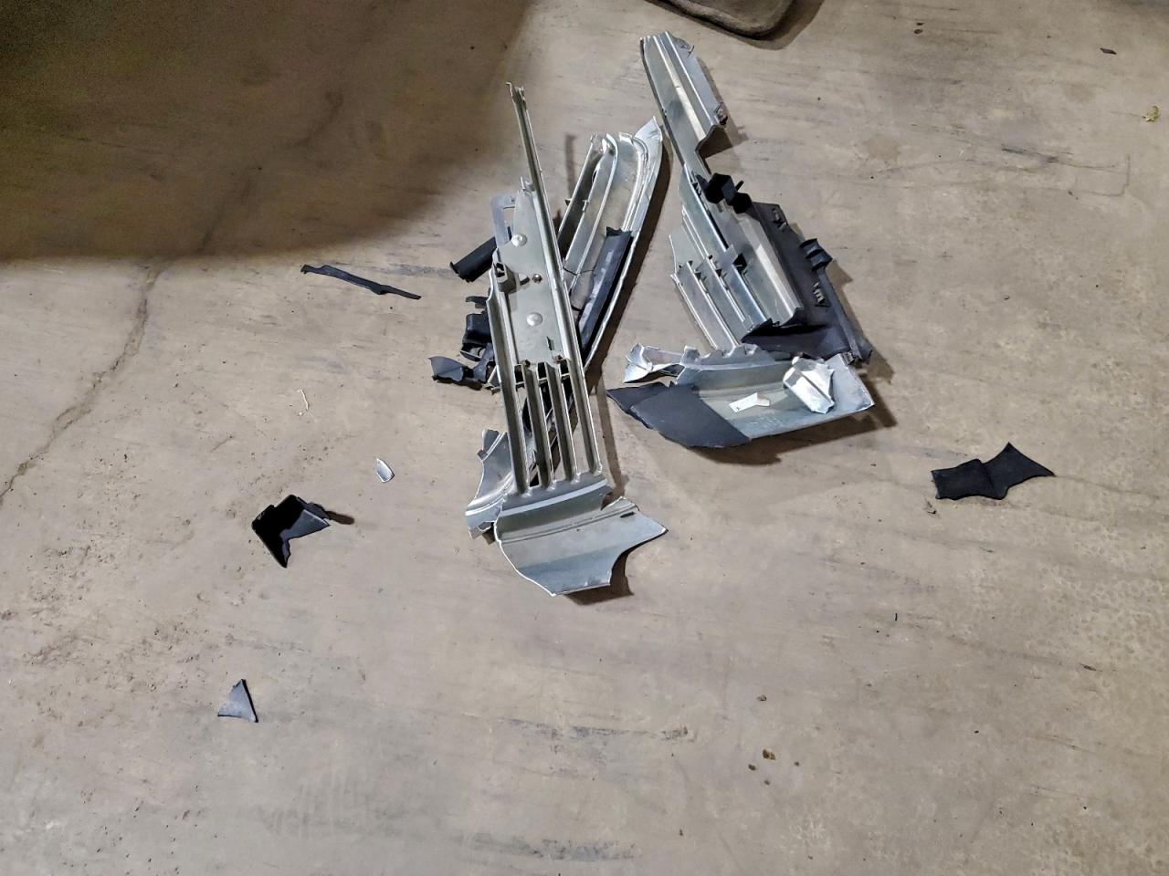 2004 GMC Envoy VIN: 1GKDT13S442285845 Lot: 96347975