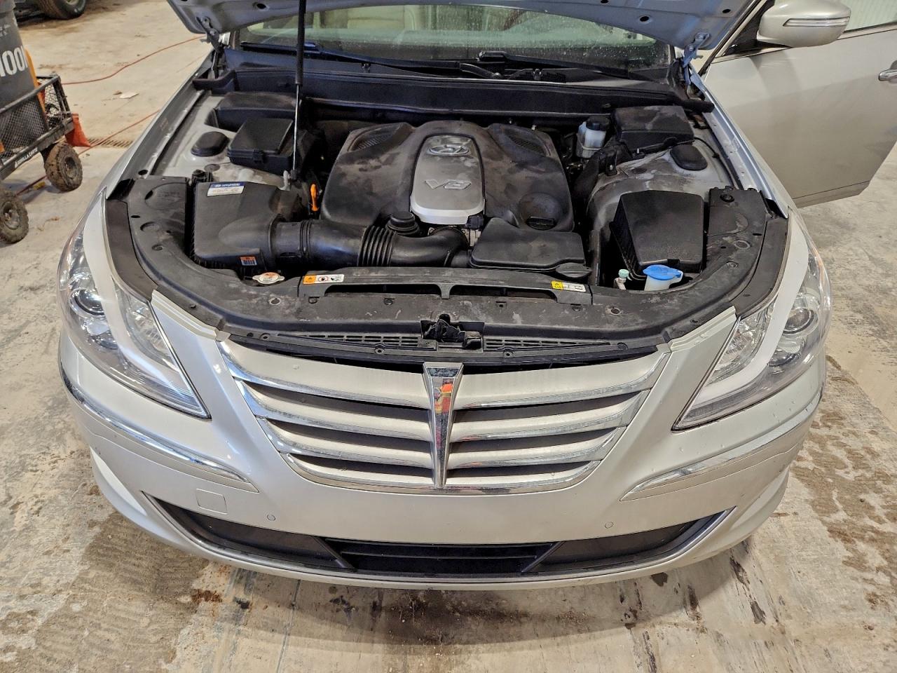 2012 Hyundai Genesis 4.6L VIN: KMHGC4DF7CU207909 Lot: 96709905