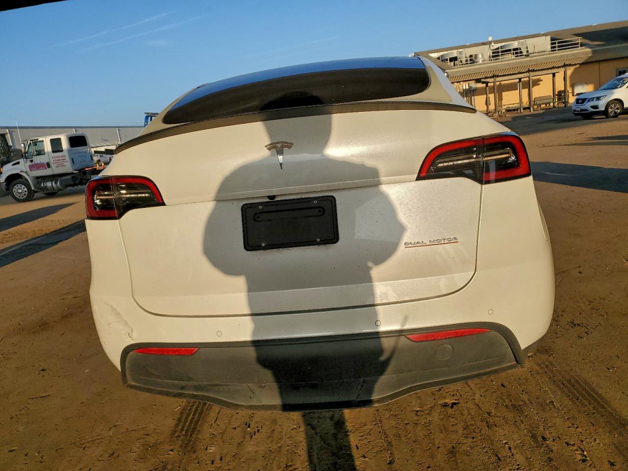 2022 Tesla Model Y VIN: 7SAYGDEF2NF484249 Lot: 94947085