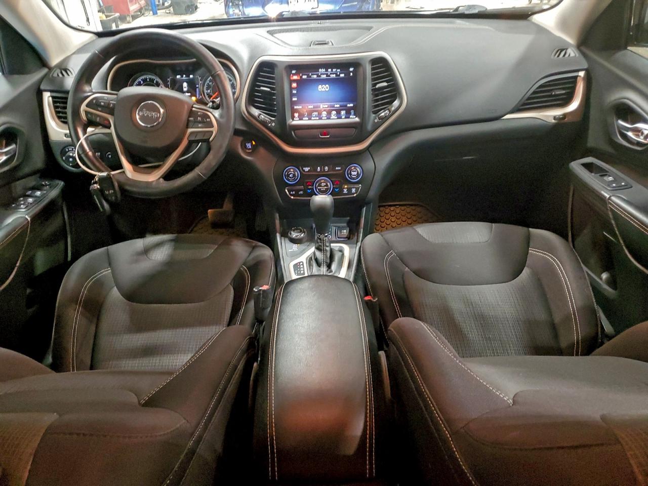 2015 Jeep Cherokee Latitude VIN: 1C4PJMCS8FW652497 Lot: 94777335