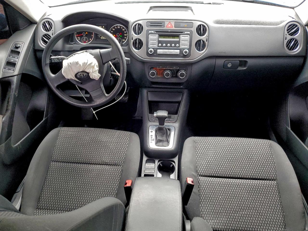 2010 Volkswagen Tiguan S VIN: WVGAV7AX7AW003451 Lot: 94698705