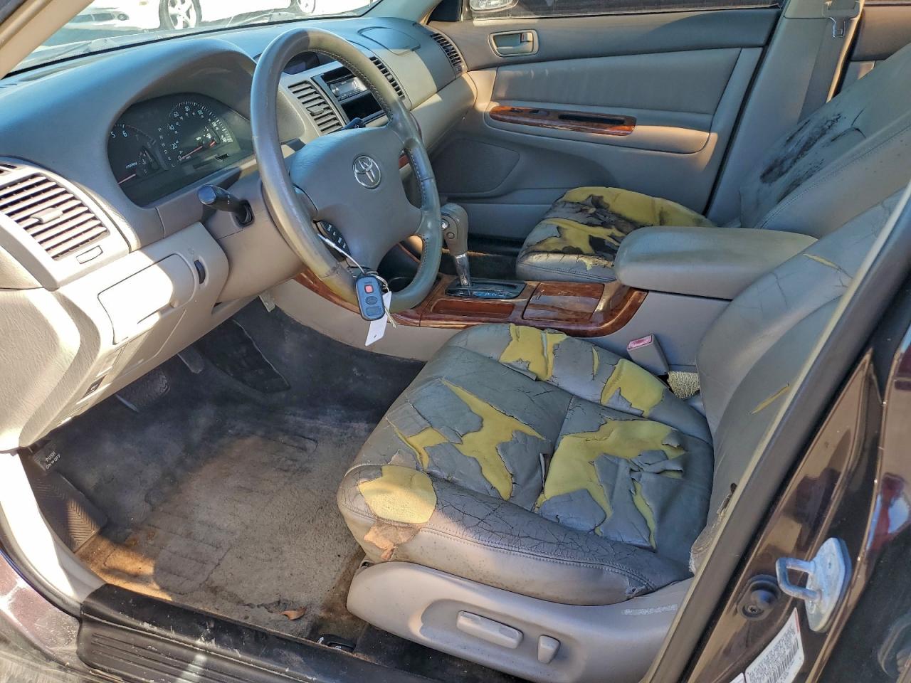 2002 Toyota Camry Le VIN: JTDBF30K720044946 Lot: 96749145