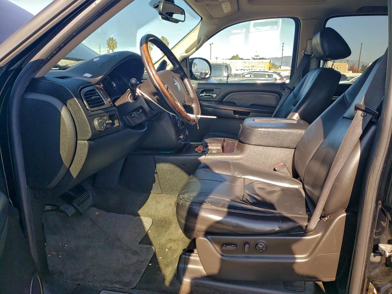 2007 GMC Yukon Xl Denali VIN: 1GKFK66897J253010 Lot: 95120985