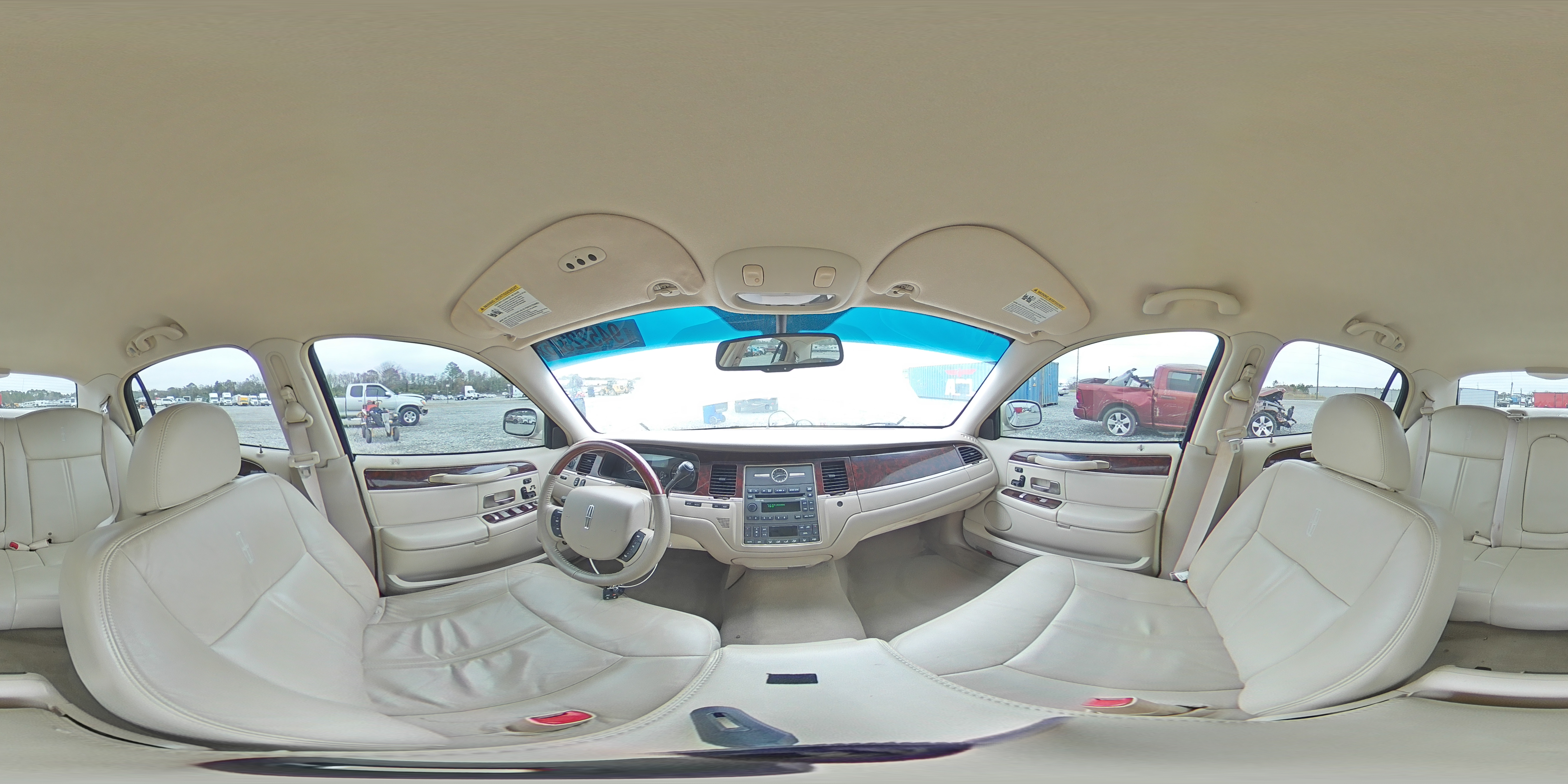 2009 Lincoln Town Car Signature Limited VIN: 2LNHM82VX9X636627 Lot: 94522325