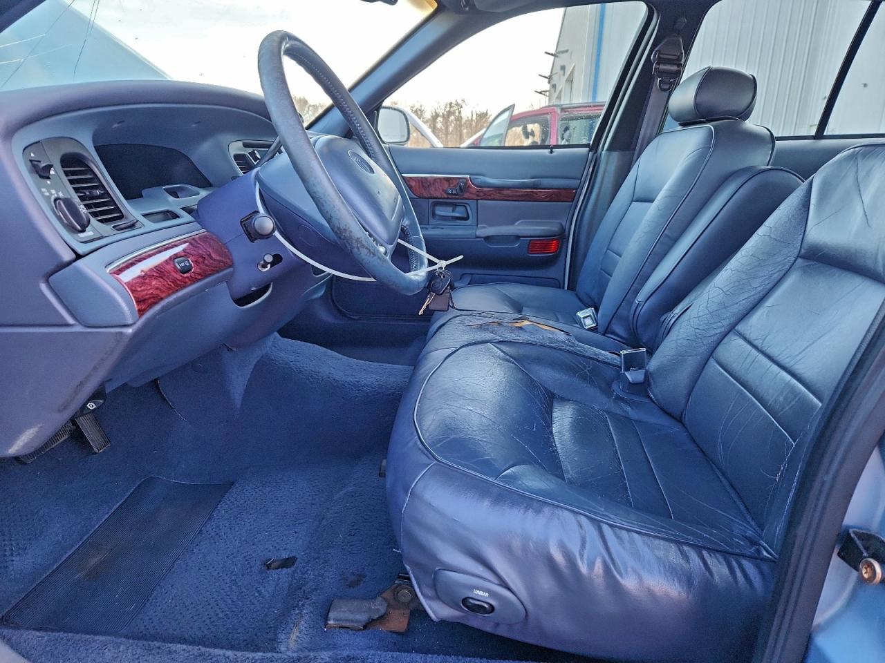 2000 Mercury Grand Marquis Ls VIN: 2MEFM75W1YX666235 Lot: 94965285