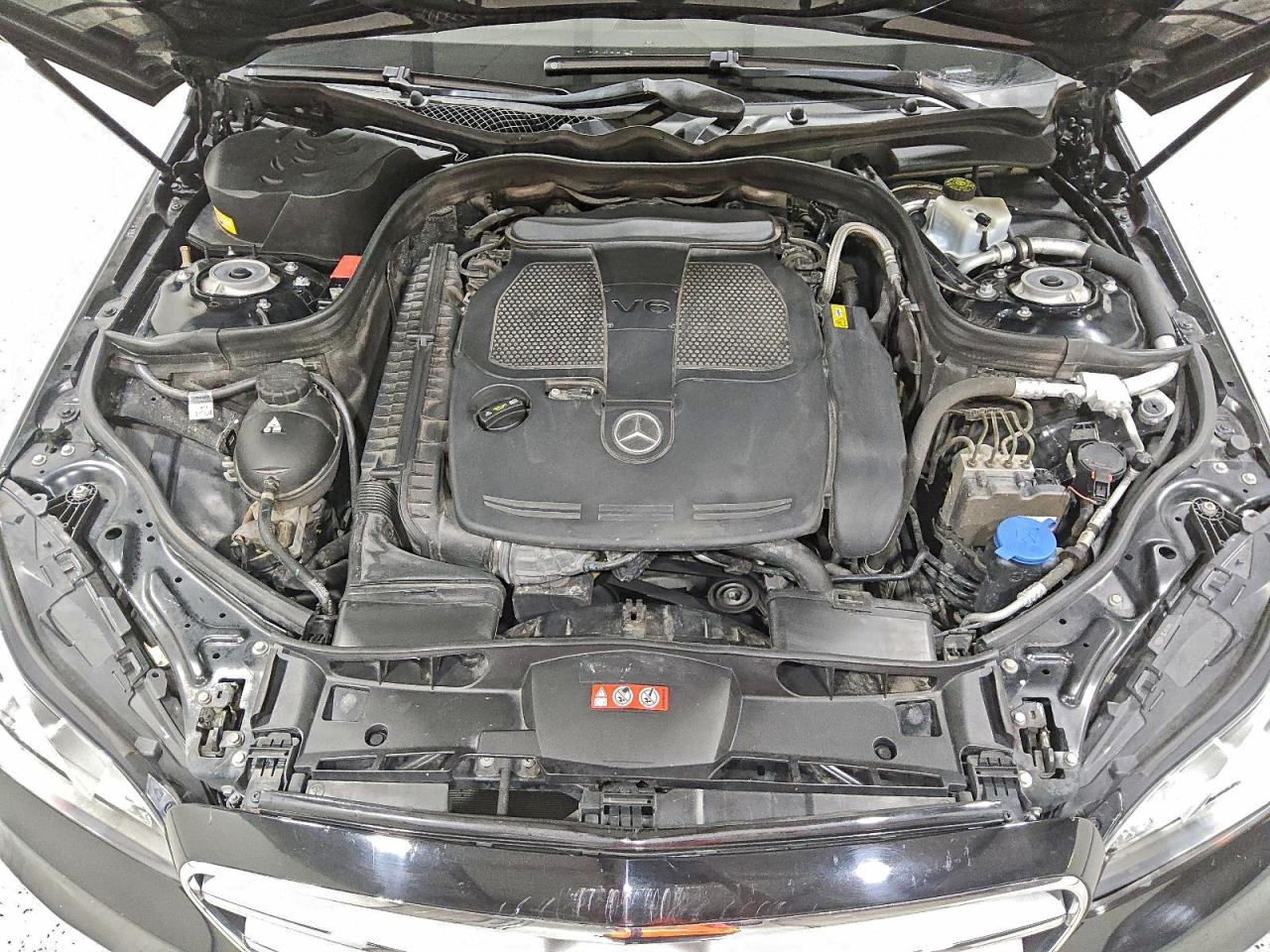 2014 Mercedes-Benz E 350 VIN: WDDHF5KB6EA885289 Lot: 92510435