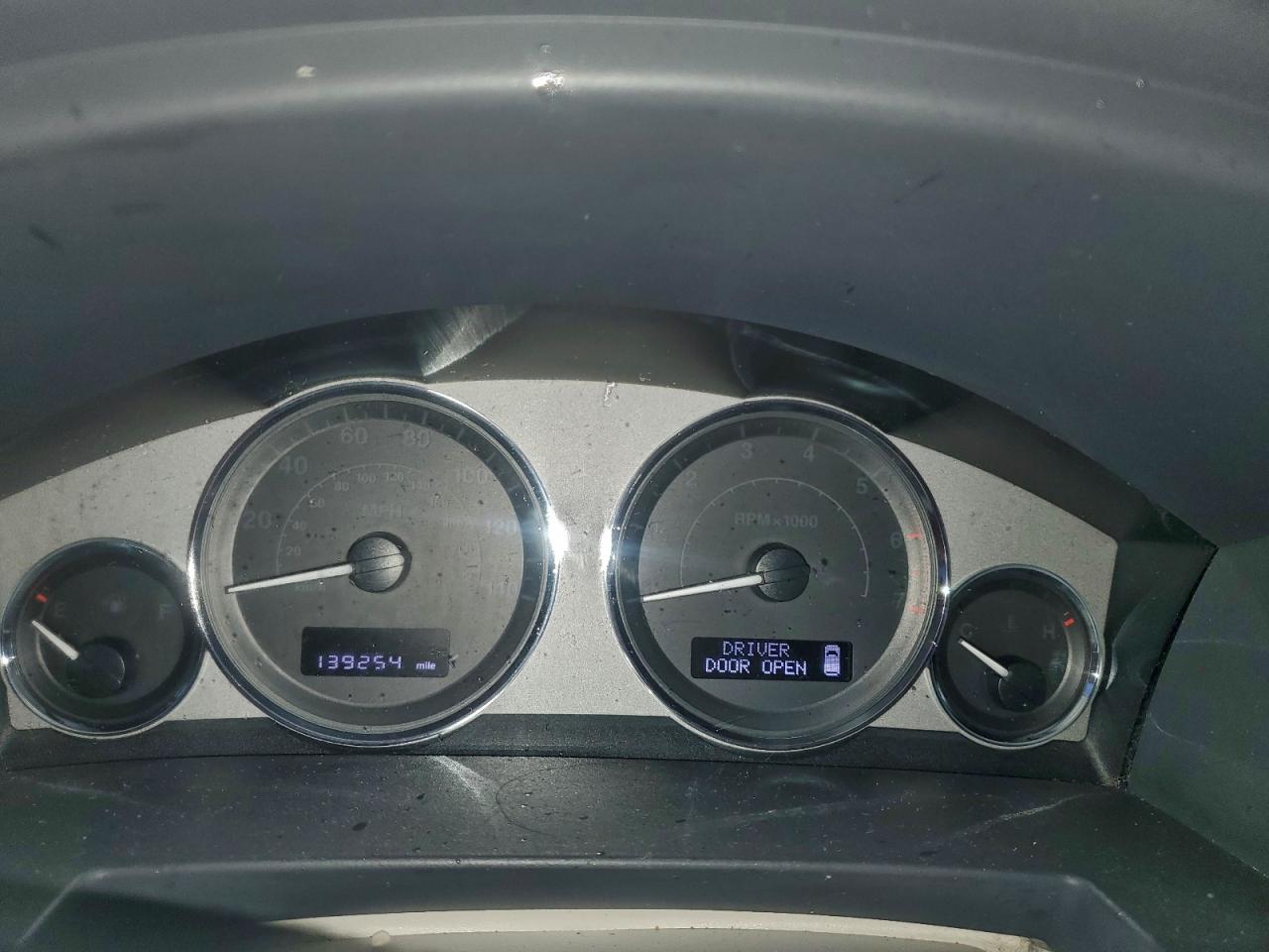 2008 Jeep Commander Overland VIN: 1J8HG68258C152947 Lot: 94565785