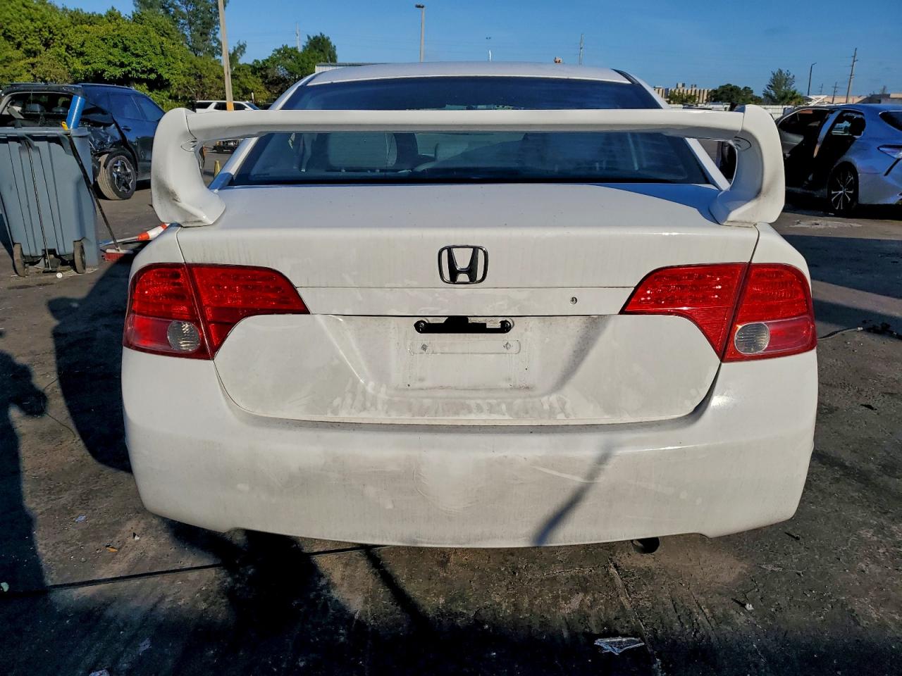 2006 Honda Civic Dx Vp VIN: 1HGFA163X6L111288 Lot: 95695305