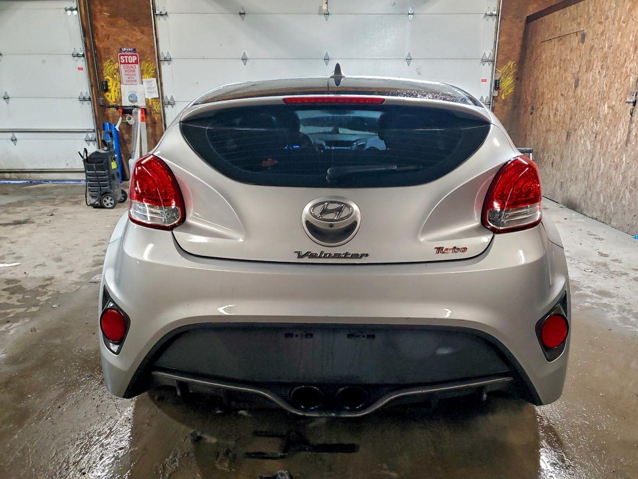 2015 Hyundai Veloster Turbo VIN: KMHTC6AE1FU226515 Lot: 96317125