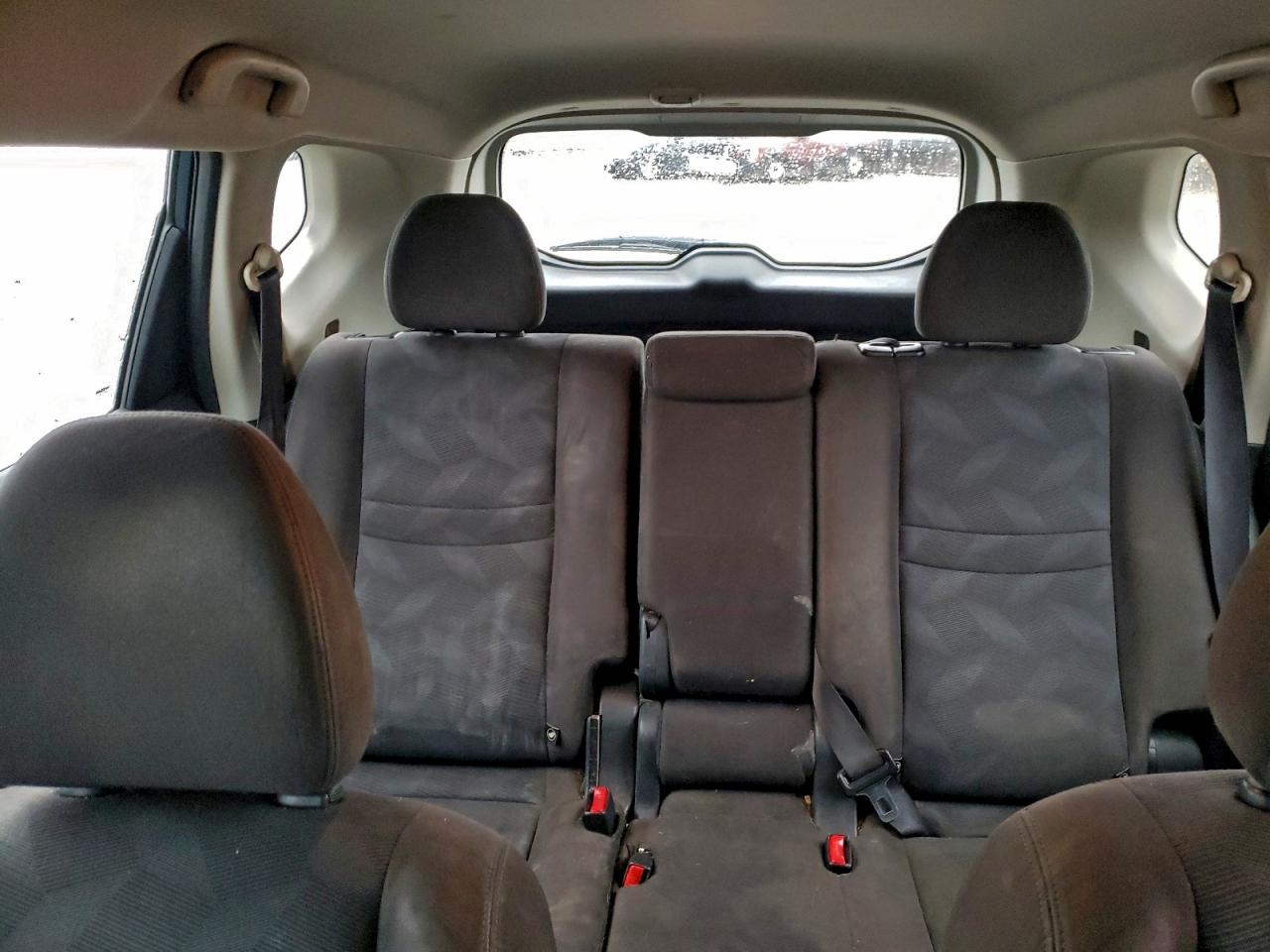 2015 Nissan Rogue S VIN: KNMAT2MV3FP582608 Lot: 94377395