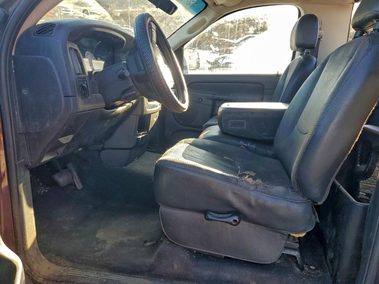 2004 Dodge Ram 1500 St VIN: 1D7HA16K84J288208 Lot: 94393465