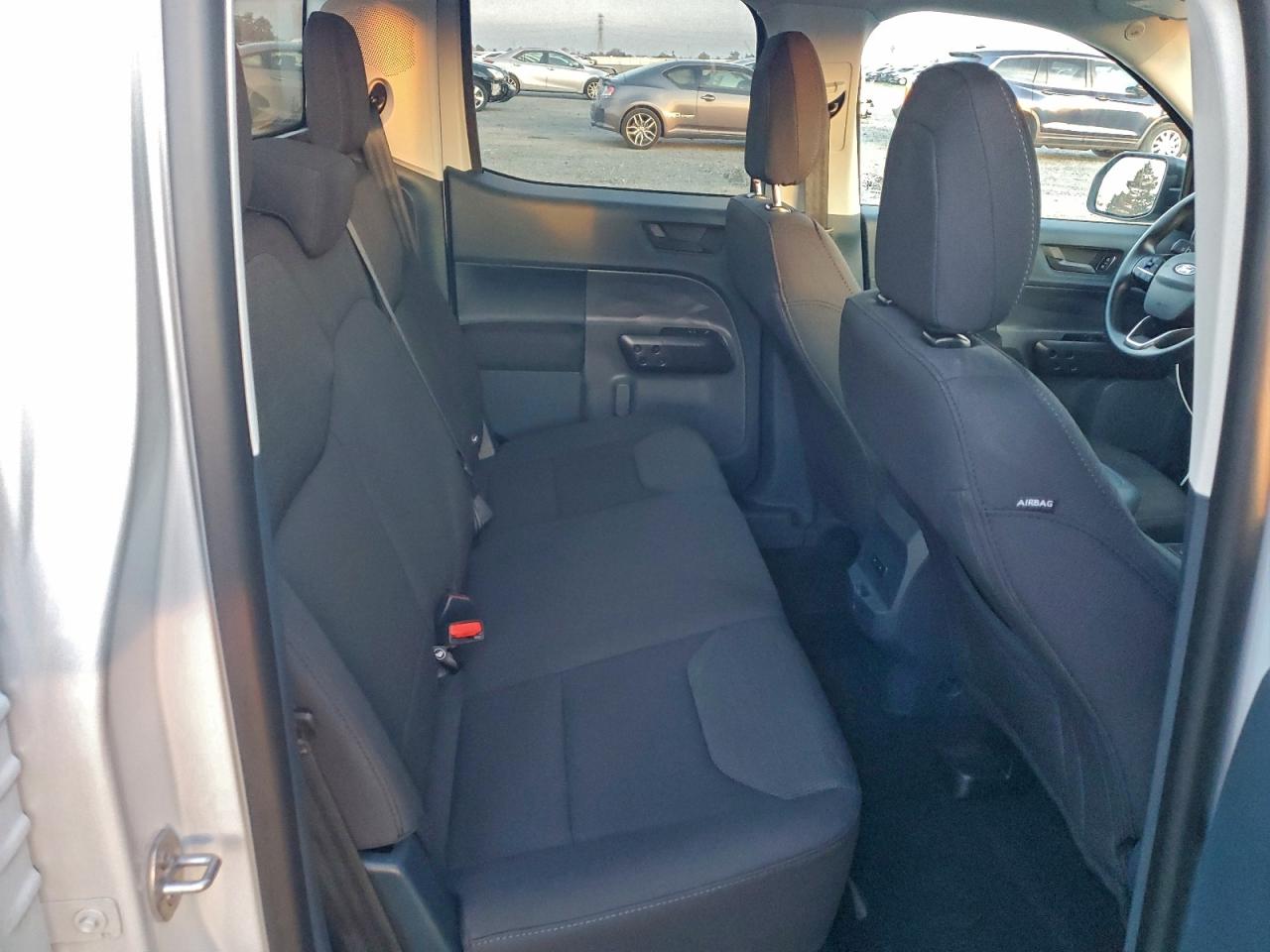 2025 Ford Maverick Xl VIN: 3FTTW8B30SRB27190 Lot: 95555535