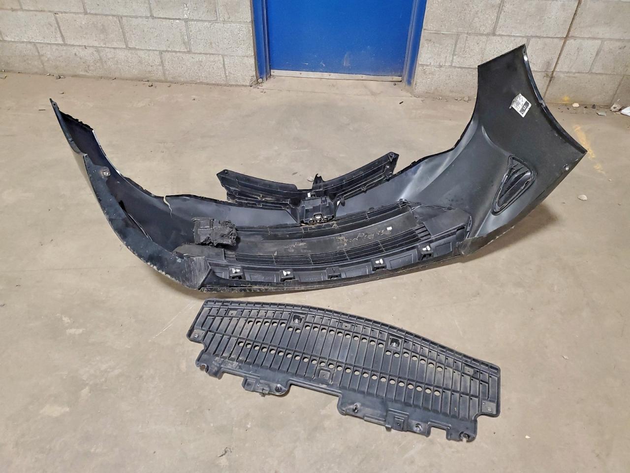 2018 Toyota Corolla L VIN: 2T1BURHEXJC039400 Lot: 95477805