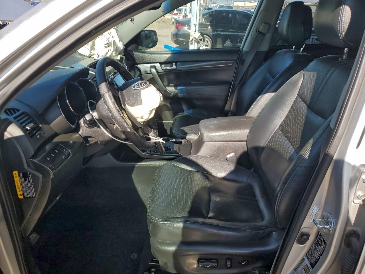 2011 Kia Sorento Sx VIN: 5XYKW4A28BG092230 Lot: 94876325