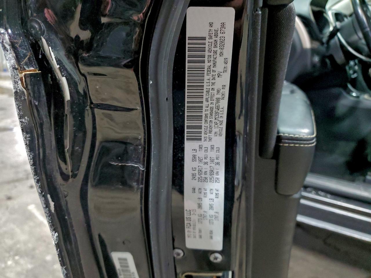 2015 Jeep Cherokee Latitude VIN: 1C4PJMCS9FW667008 Lot: 94819205