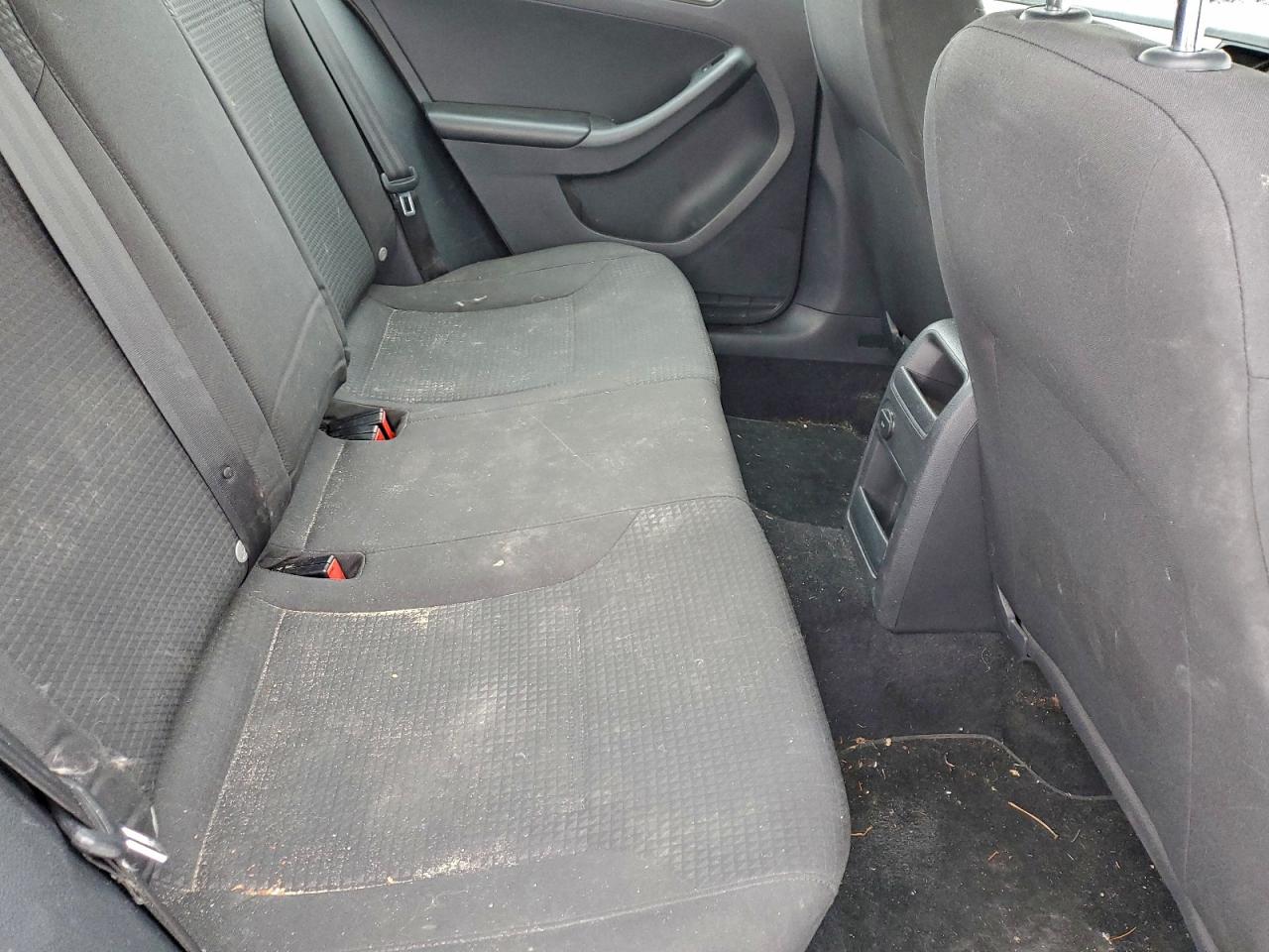 2015 Volkswagen Jetta Base VIN: 3VW2K7AJ0FM204142 Lot: 95678345