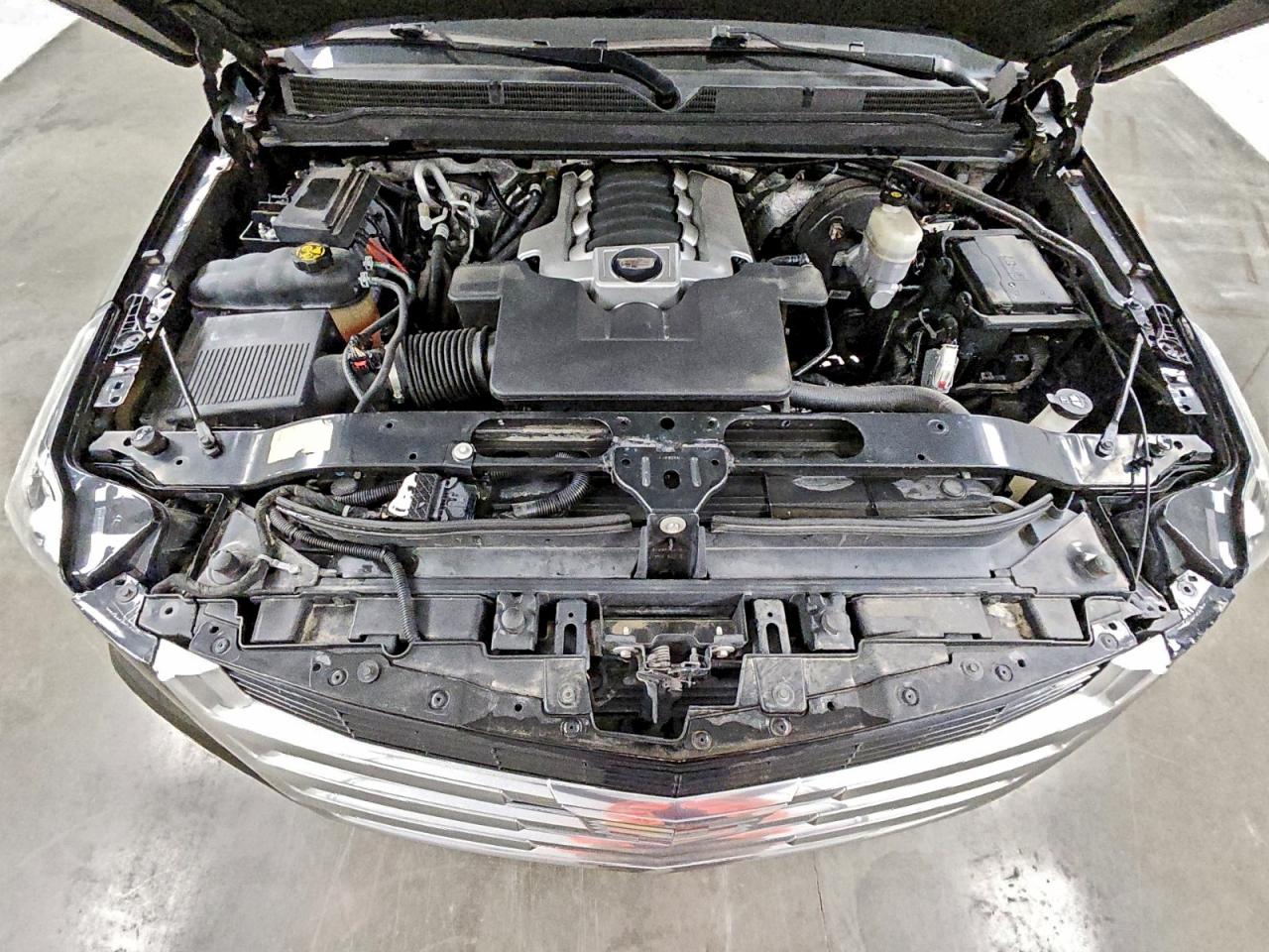 2018 Cadillac Escalade Esv Luxury VIN: 1GYS4HKJ3JR250342 Lot: 86900415