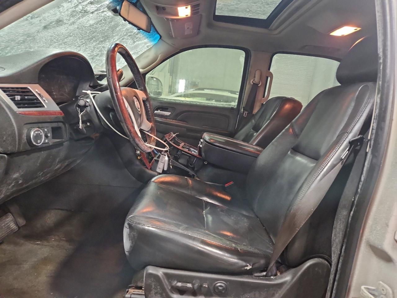 2007 Cadillac Escalade Luxury VIN: 1GYFK63807R278776 Lot: 94580355