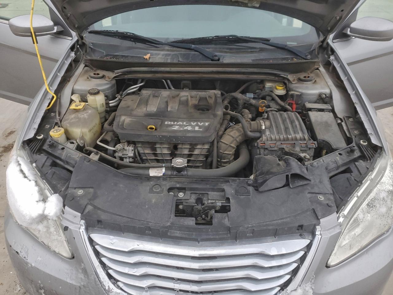 2013 Chrysler 200 Lx VIN: 1C3CCBAB7DN611592 Lot: 94690875