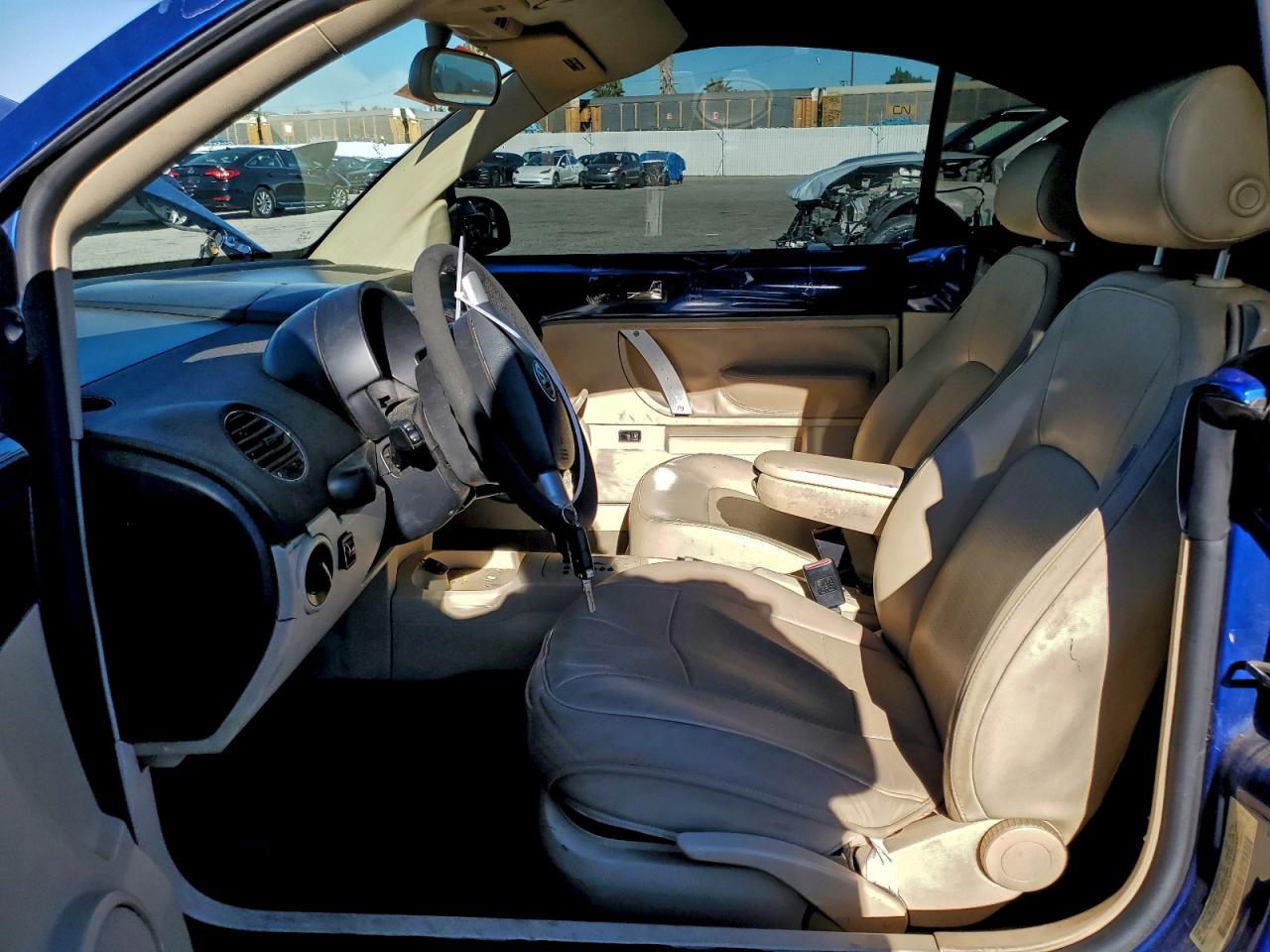 2007 Volkswagen New Beetle Convertible Option Package 1 VIN: 3VWRF31Y57M404119 Lot: 95076605