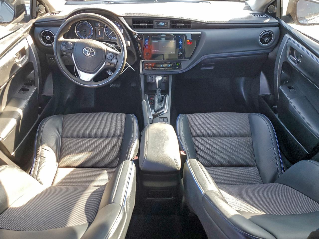 2018 Toyota Corolla L VIN: 5YFBURHE4JP846804 Lot: 95414395