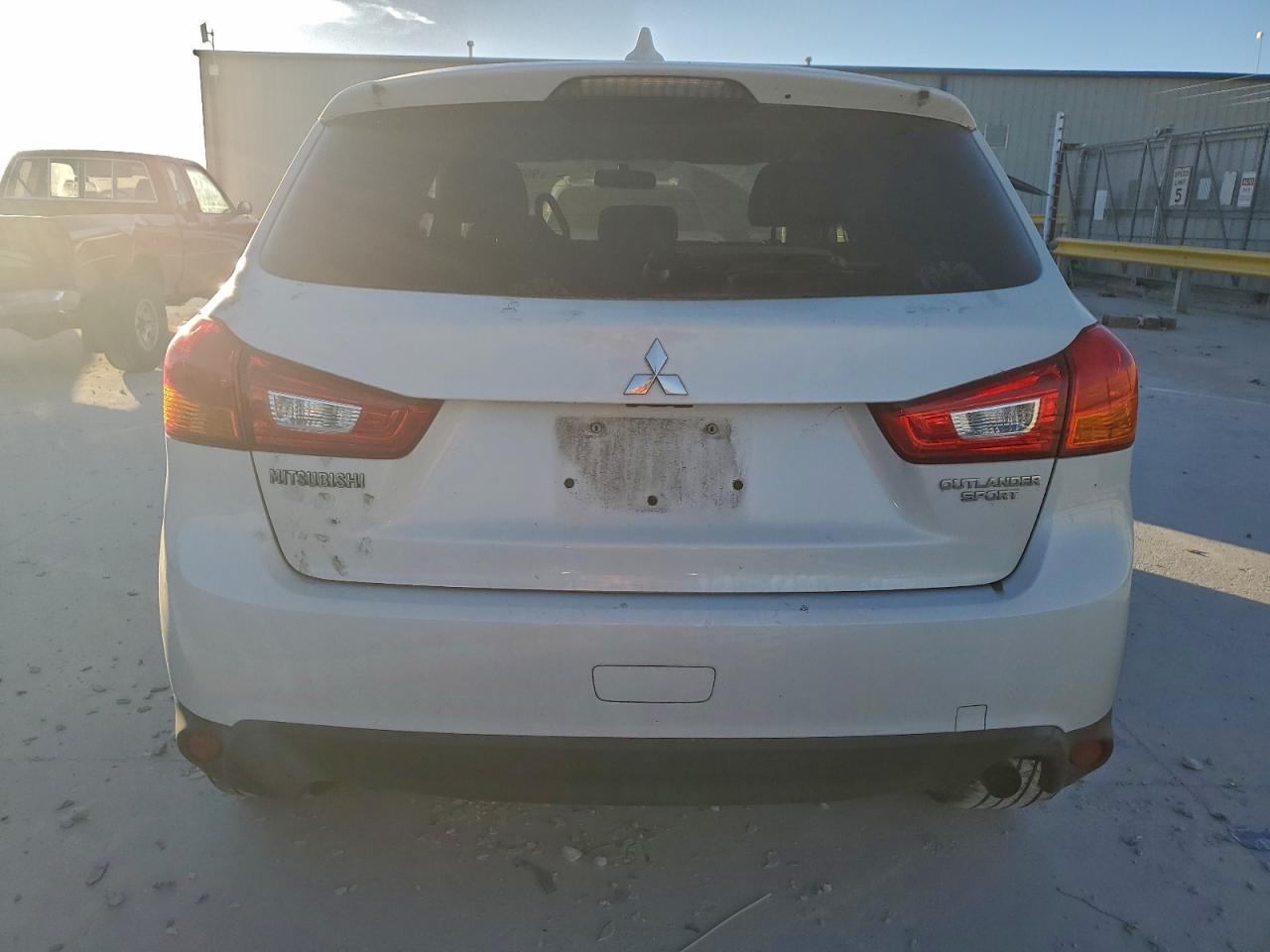 2017 Mitsubishi Outlander Sport Es VIN: JA4AP3AU8HZ008125 Lot: 96711485