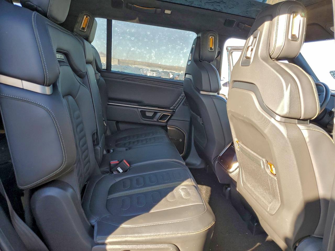 2023 Rivian R1S Adventure VIN: 7PDSGABA6PN018752 Lot: 93995375