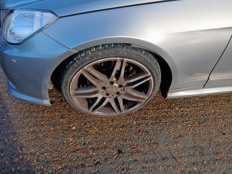 2011 MERCEDES-BENZ E CLASS E200 CGI BLUEEFFICIENCY SPORT 2DR TIP AUTO