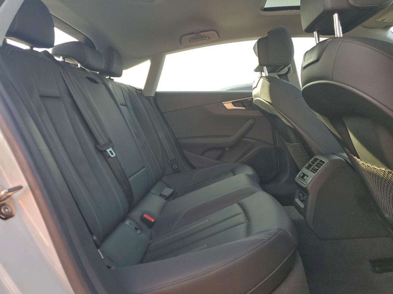 Фото: WAUCBCF57NA005156