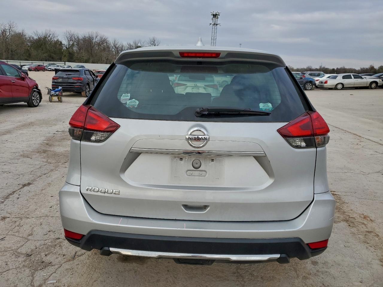 2017 Nissan Rogue S VIN: KNMAT2MT1HP568577 Lot: 95251395