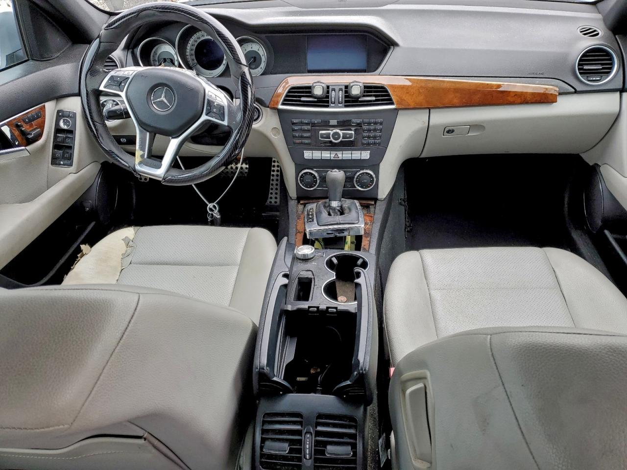 2012 Mercedes-Benz C 250 VIN: WDDGF4HB5CA623077 Lot: 94695945