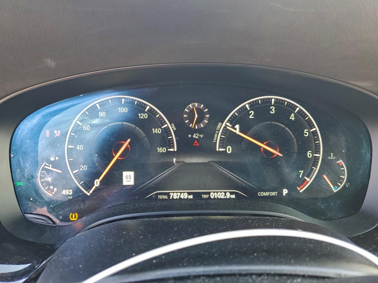 Фото: WBAJA7C50KWC78009