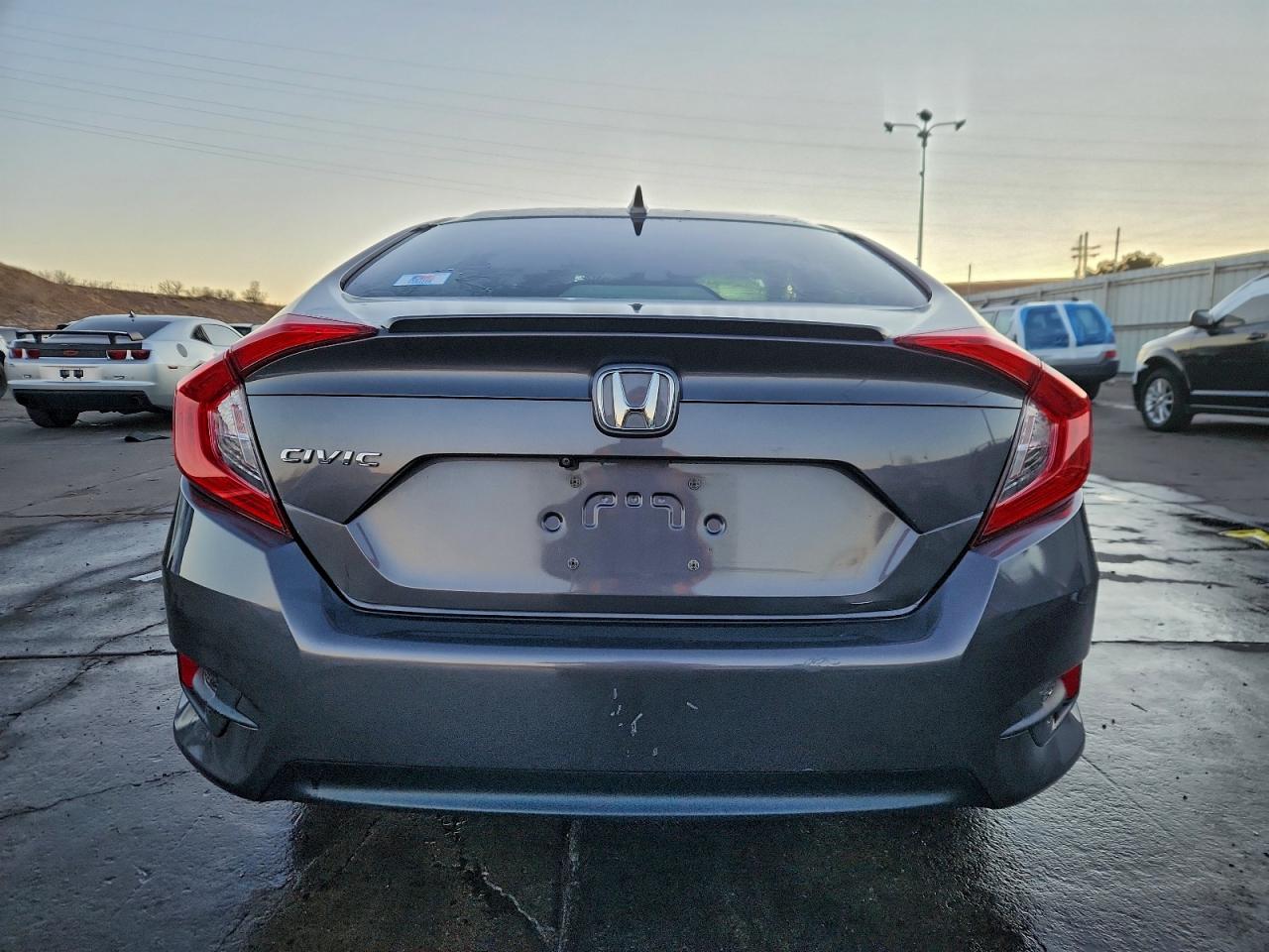 2018 Honda Civic Ex VIN: JHMFC1F8XJX010823 Lot: 85441175