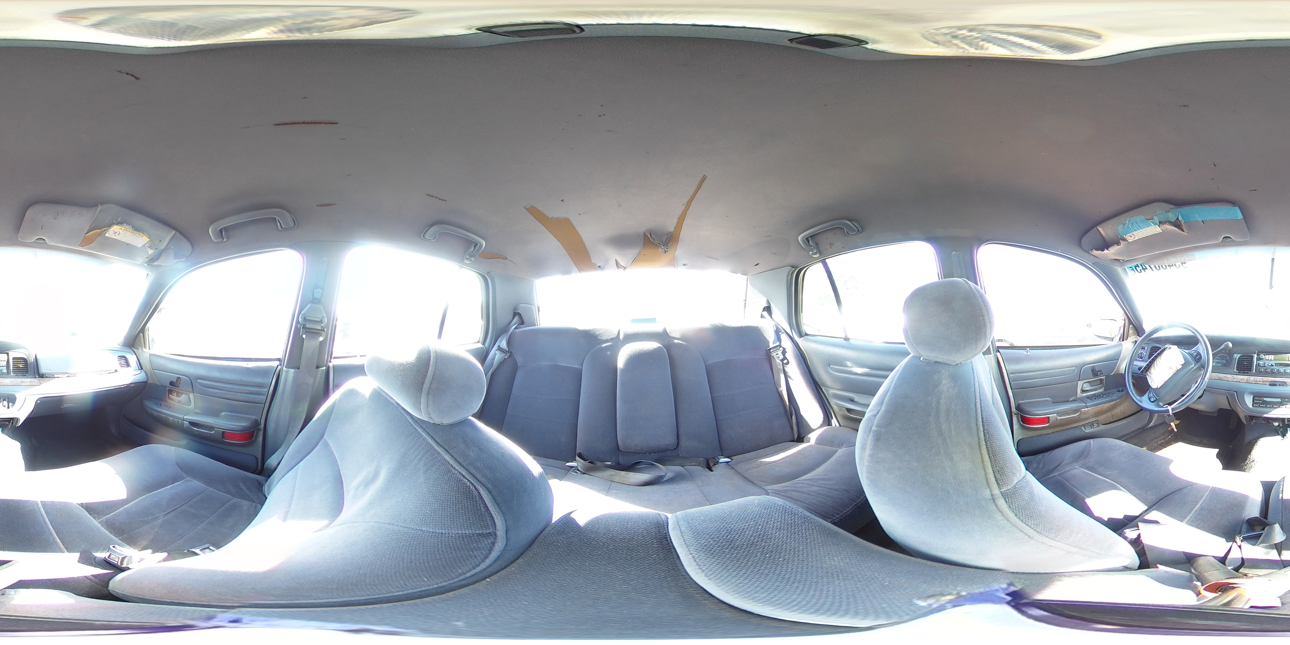 1999 Ford Crown Victoria Lx VIN: 2FAFP74W5XX148210 Lot: 95400745