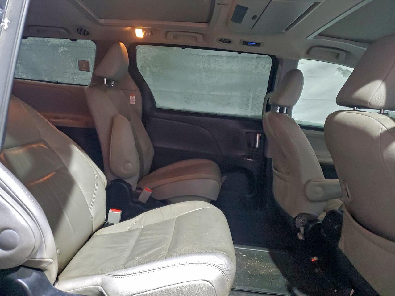 2015 Toyota Sienna Xle VIN: 5TDDK3DC2FS112189 Lot: 96221865