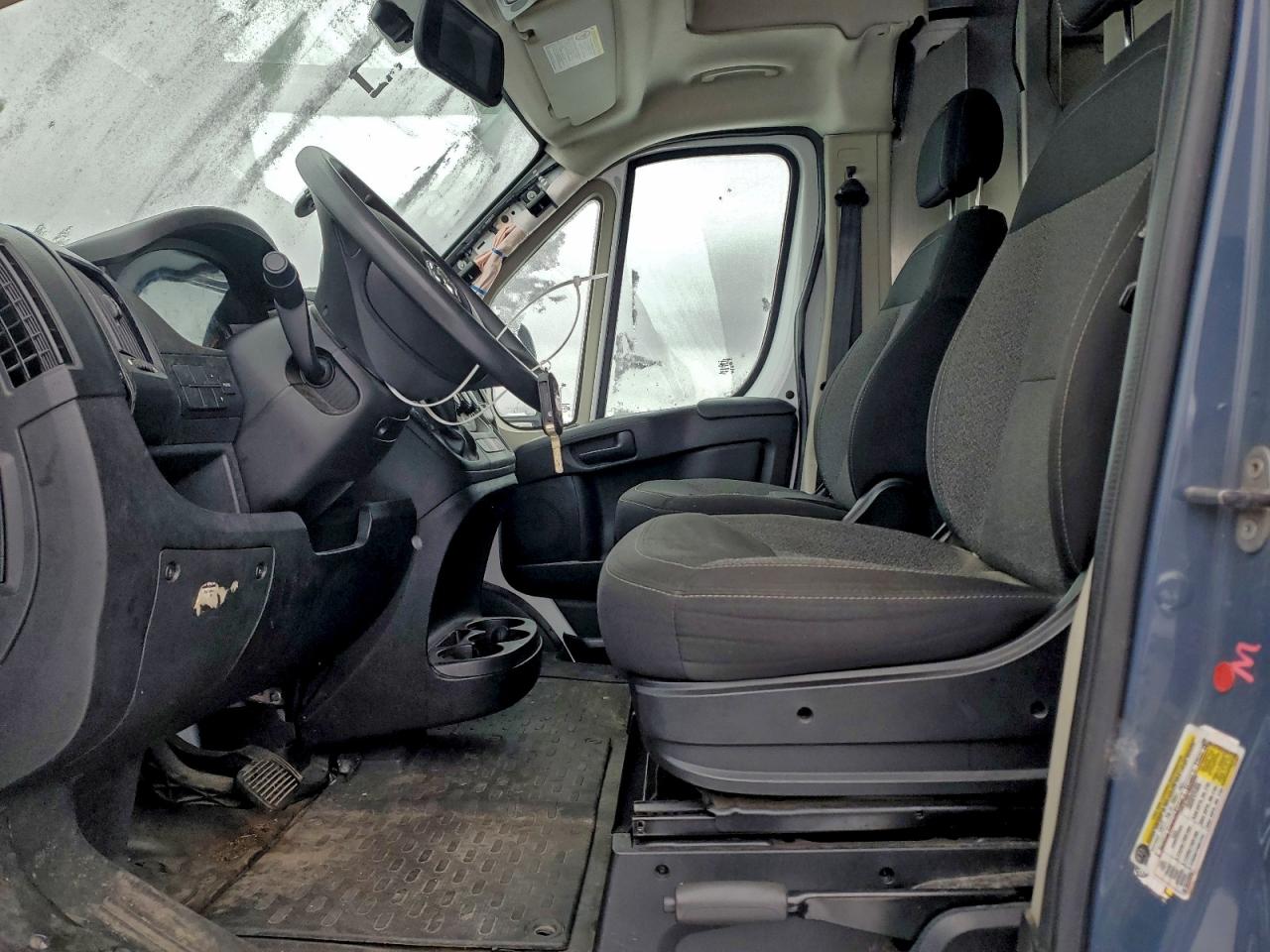 2018 Ram Promaster 2500 High Roof 159 Wb VIN: 3C6TRVDG5JE160768 Lot: 85439755