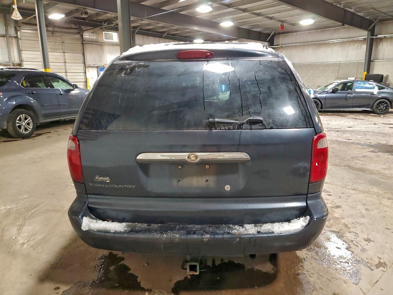 2007 Chrysler Town & Country Lx VIN: 1A4GJ45R17B163033 Lot: 96425515