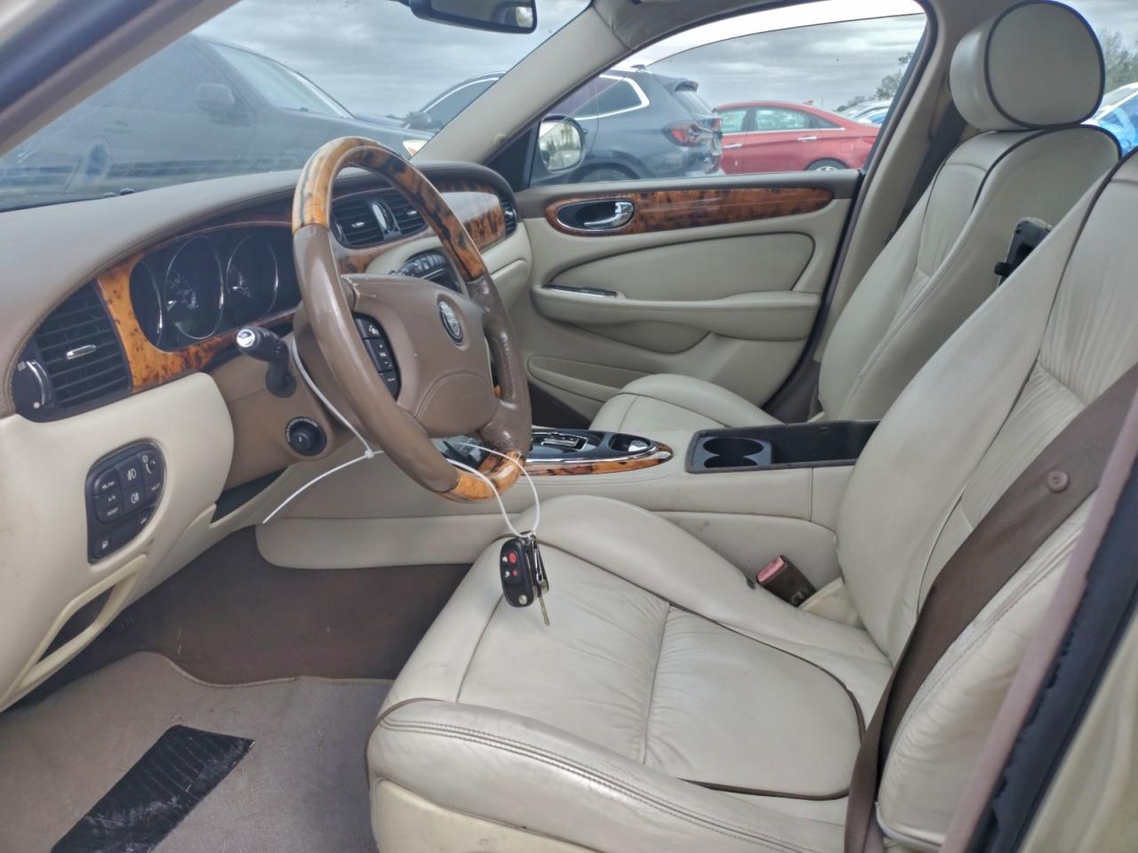 2007 Jaguar Vandenplas VIN: SAJWA82B27SH18639 Lot: 97267695