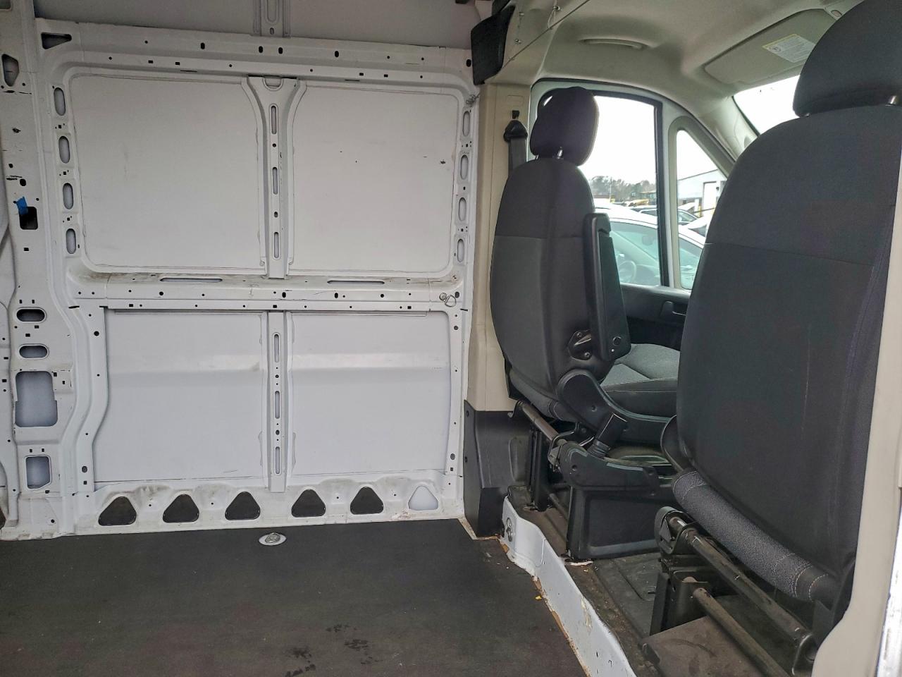 2022 Ram Promaster 2500 2500 High VIN: 3C6LRVDG2NE116409 Lot: 94121575