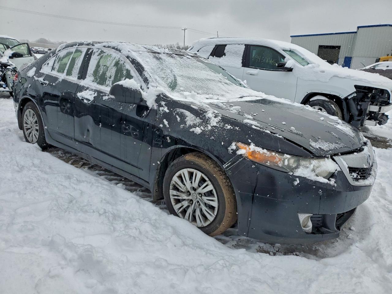 Фото: JH4CU2F65DC001950