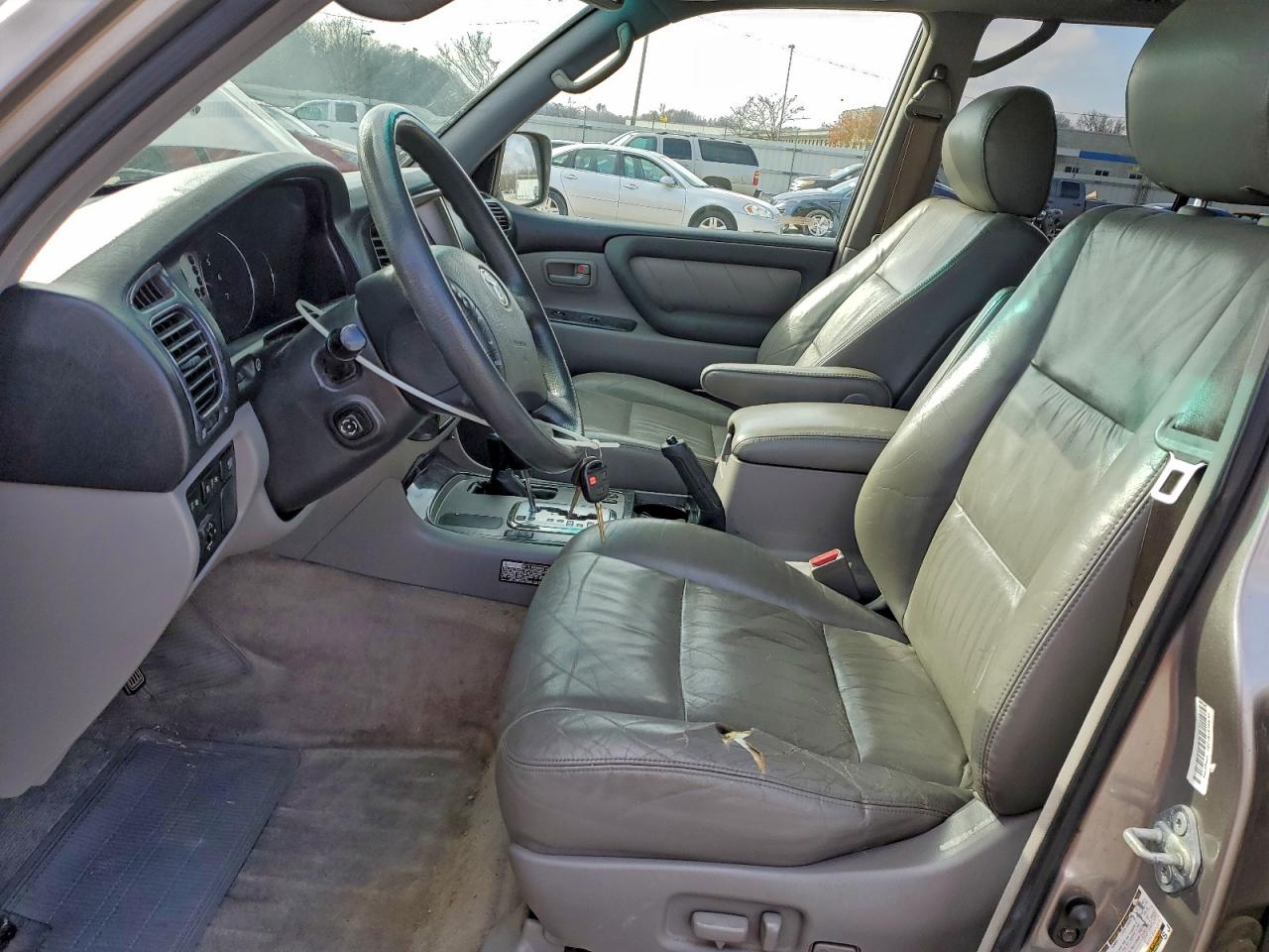 2004 Toyota Land Cruiser VIN: JTEHT05J842057905 Lot: 94392115