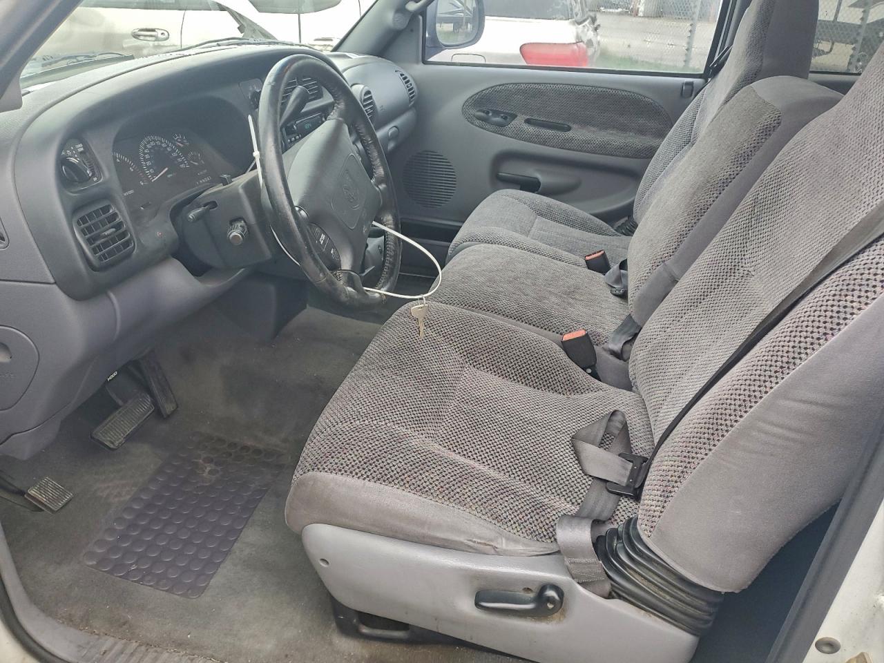 1999 Dodge Ram 1500 VIN: 1B7HC13Z1XJ507584 Lot: 95989255