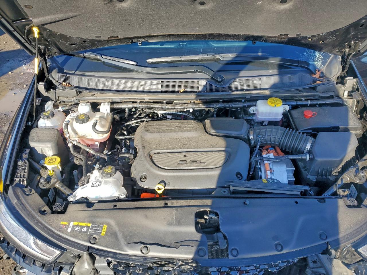 2025 Chrysler Pacifica Hybrid Select VIN: 2C4RC1S70SR572869 Lot: 95284595